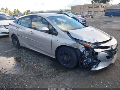 TOYOTA PRIUS PRIME 2017