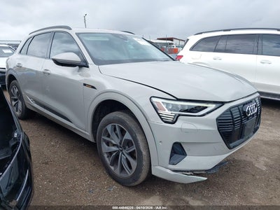 AUDI E-TRON 2021