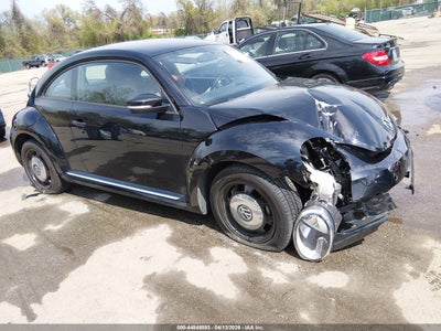 VOLKSWAGEN BEETLE 2016