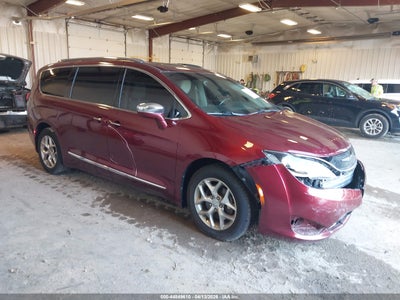 CHRYSLER PACIFICA 2017