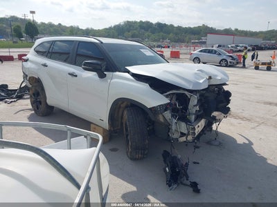 TOYOTA HIGHLANDER HYBRID 2024