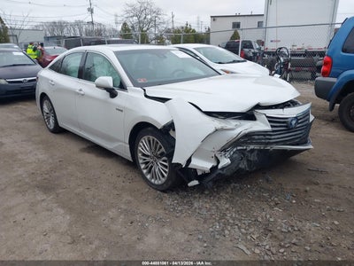 TOYOTA AVALON HYBRID 2020