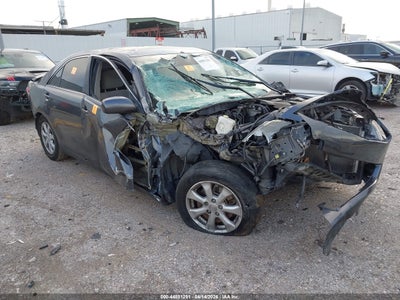TOYOTA CAMRY 2011