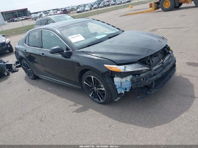TOYOTA CAMRY 2020