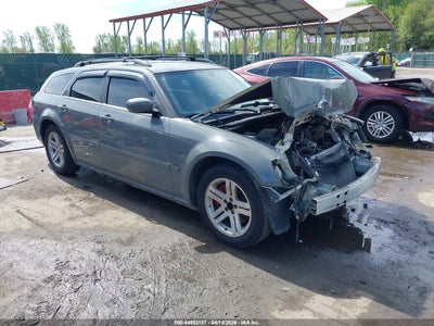 DODGE MAGNUM 2005