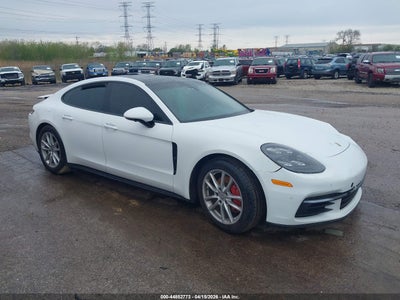 PORSCHE PANAMERA 2018