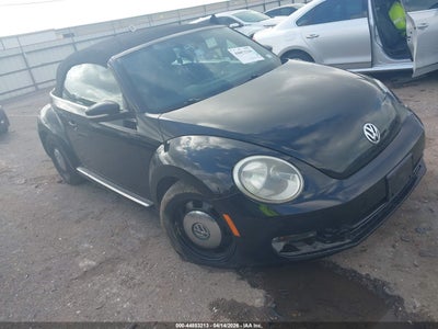 VOLKSWAGEN BEETLE 2015