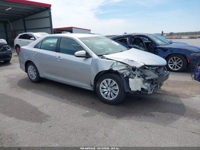TOYOTA CAMRY 2014