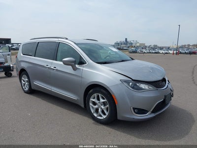 CHRYSLER PACIFICA 2017