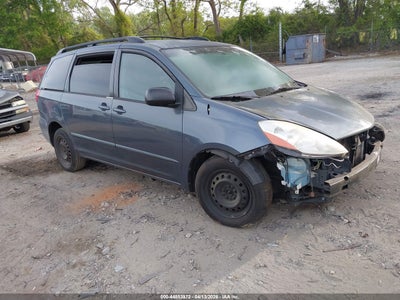 TOYOTA SIENNA 2009