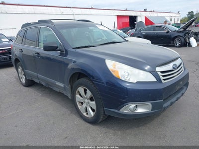 SUBARU OUTBACK 2012