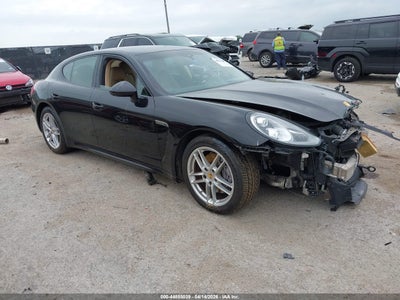 PORSCHE PANAMERA 2016