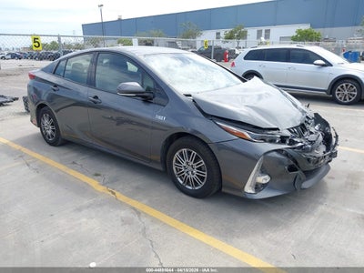 TOYOTA PRIUS PRIME 2019