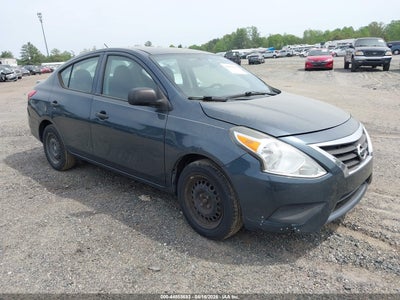 NISSAN VERSA 2015
