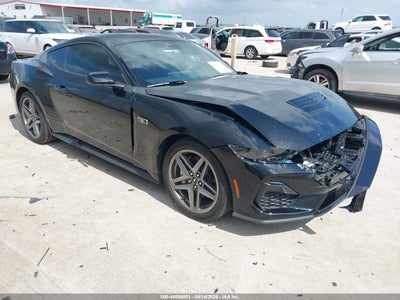 FORD MUSTANG 2025