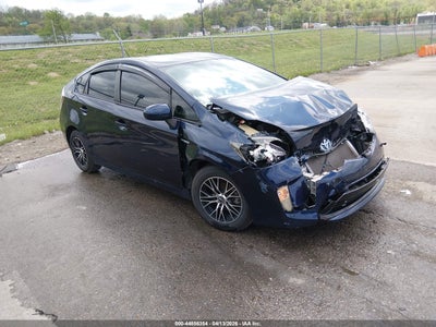 TOYOTA PRIUS 2015