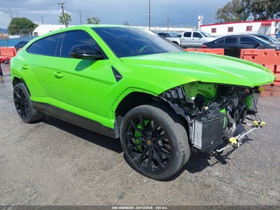 LAMBORGHINI URUS 2022