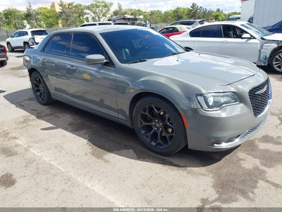 CHRYSLER 300 2019