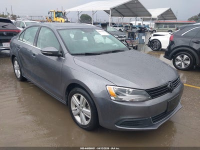 VOLKSWAGEN JETTA HYBRID 2013
