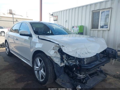 VOLKSWAGEN PASSAT 2014