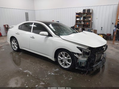 NISSAN MAXIMA 2014