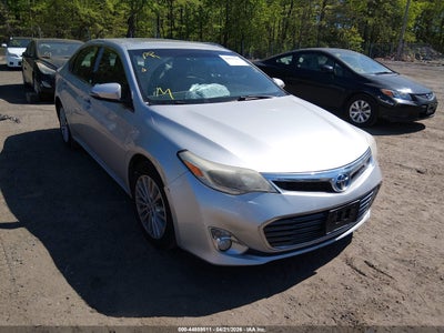 TOYOTA AVALON HYBRID 2013