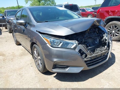 NISSAN VERSA 2020