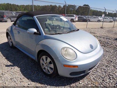 VOLKSWAGEN NEW BEETLE 2009