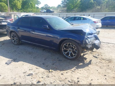 CHRYSLER 300 2015
