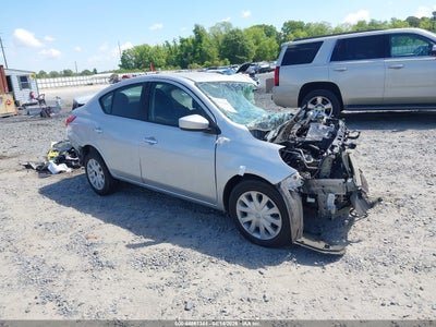 NISSAN VERSA 2019