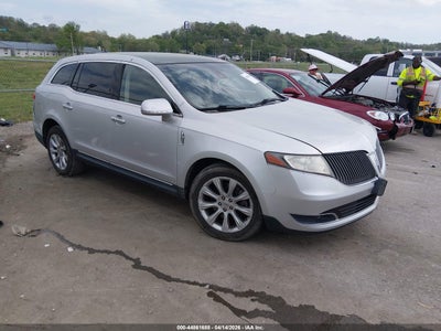 LINCOLN MKT 2014