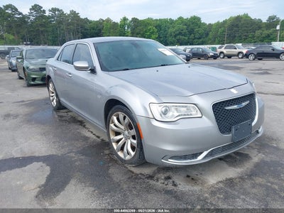 CHRYSLER 300 2018