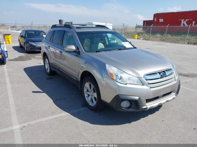 SUBARU OUTBACK 2014