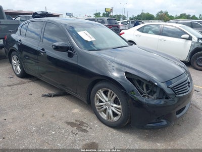 INFINITI G37 2010
