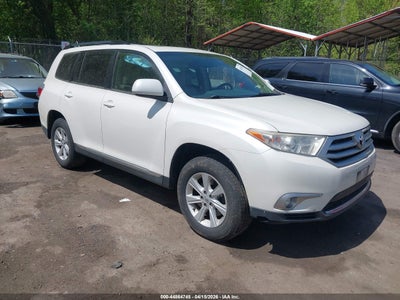 TOYOTA HIGHLANDER 2013