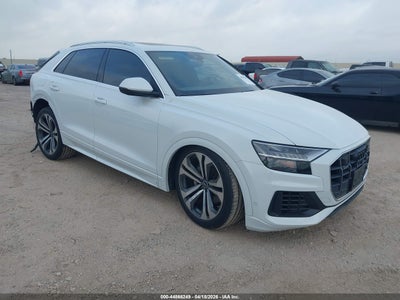 AUDI Q8 2022