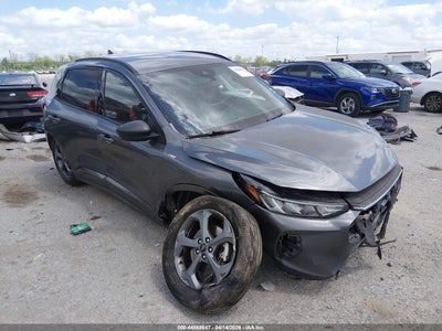 FORD ESCAPE 2023