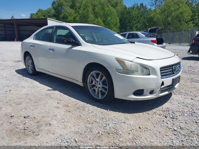NISSAN MAXIMA 2012