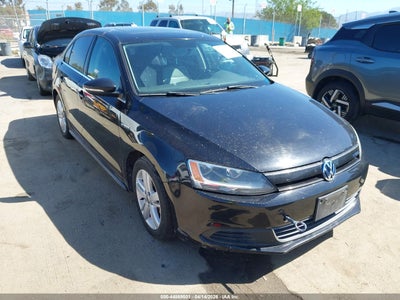 VOLKSWAGEN JETTA HYBRID 2013