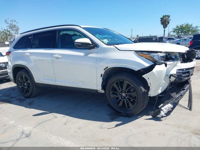 TOYOTA HIGHLANDER 2019