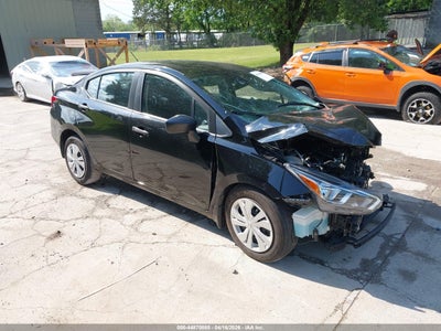 NISSAN VERSA 2024