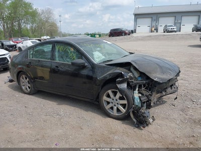 NISSAN MAXIMA 2004