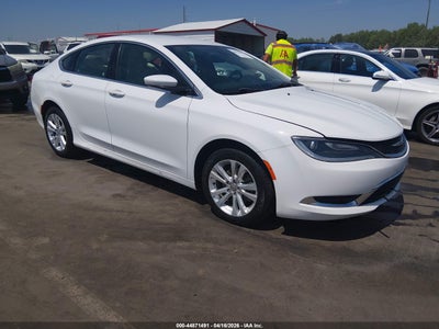 CHRYSLER 200 2017
