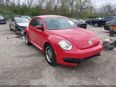 VOLKSWAGEN BEETLE 2012