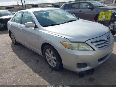 TOYOTA CAMRY 2011