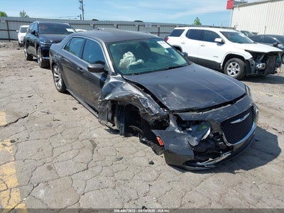 CHRYSLER 300 2018