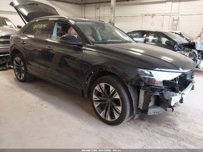 AUDI Q8 2025