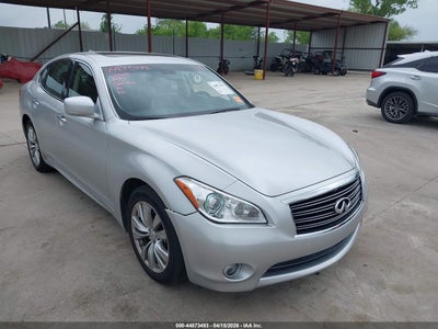 INFINITI M37 2012