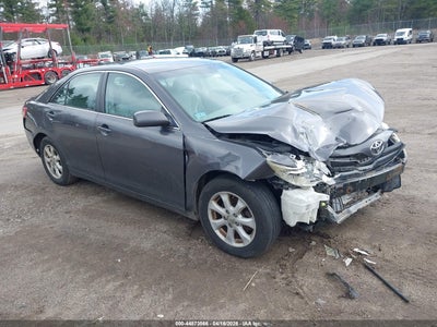 TOYOTA CAMRY 2011