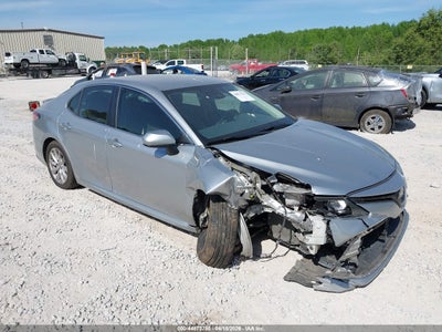 TOYOTA CAMRY 2018